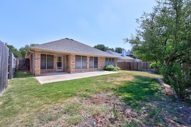 Building Photo - 10133 Cassandra Dr