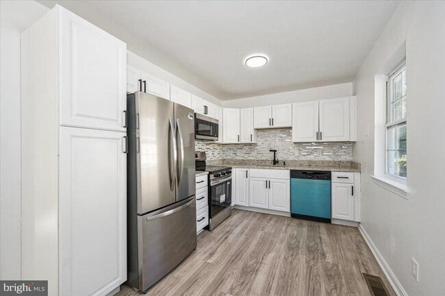 Building Photo - 426 Washington St