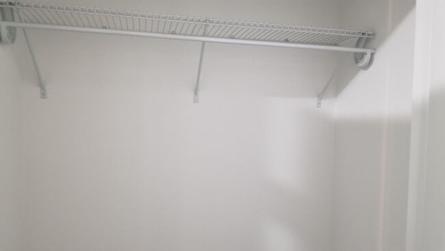 Building Photo - NEW LUXURY ONE BEDROOM APARTMENT UNFURNISHED