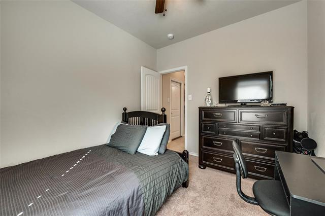 Building Photo - 649 Clearbrook St