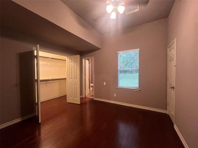 Building Photo - 12046 Center St