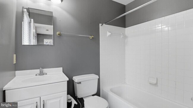 Building Photo - 2628 Deer Ridge Dr