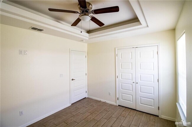 Building Photo - 12 Taxco Ct