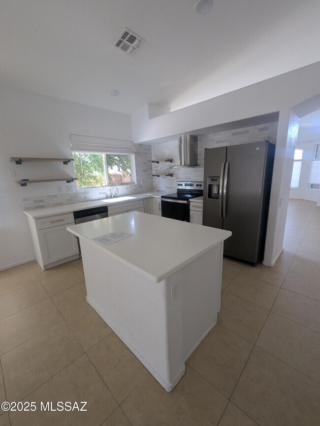 Building Photo - 12122 N Sterling Ave