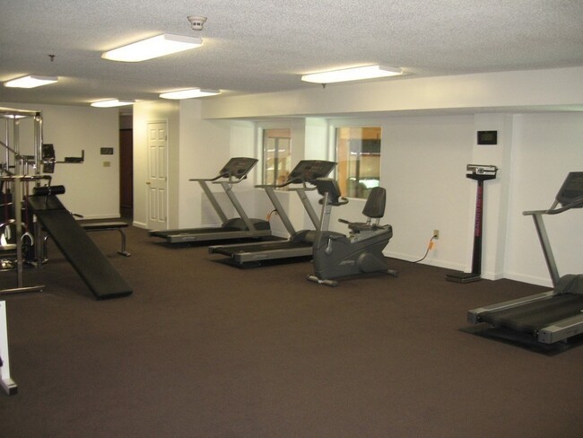 Building Photo - 3920 Mystic Valley Pkwy
