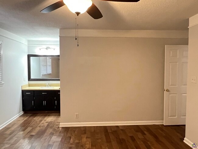 Building Photo - 1149 Runnymede Ln