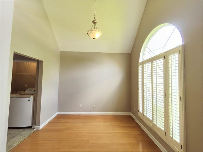 Building Photo - 873 Ashwood Walk
