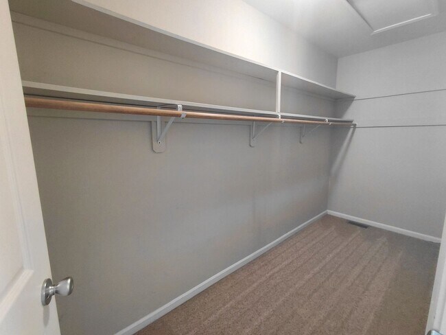 Building Photo - 16095 Holy Cross Ln
