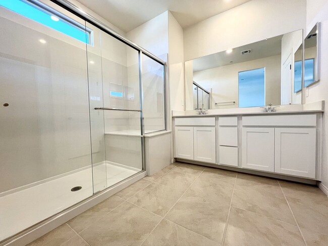 Building Photo - COMING SOON BRAND NEW 2-STORY 4BD/ 2.5 BA HOME WITH STRIP & MOUNTAIN VIEWS!