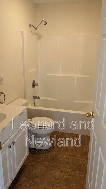 Building Photo - 2401 E Pike