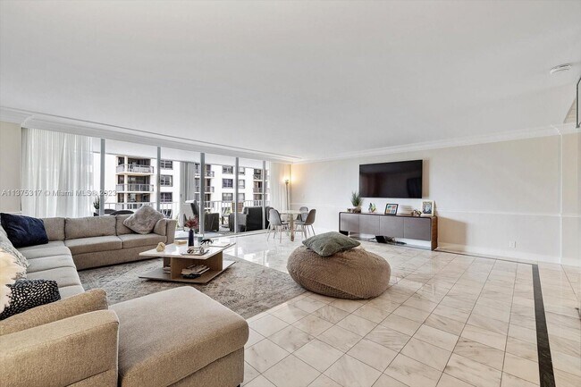 Building Photo - 10155 Collins Ave