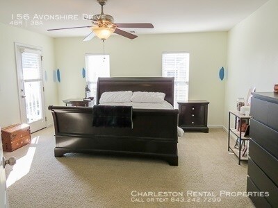 Building Photo - 156 Avonshire Dr