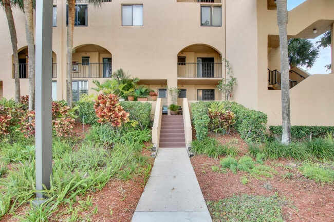 Building Photo - 755 Dotterel Rd