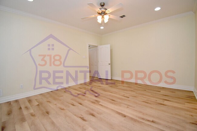 Building Photo - Updated 3 Bedroom, 2 Bath Home