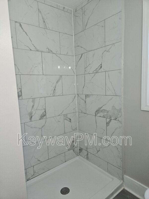 Building Photo - 302 Crystal Lake Dr
