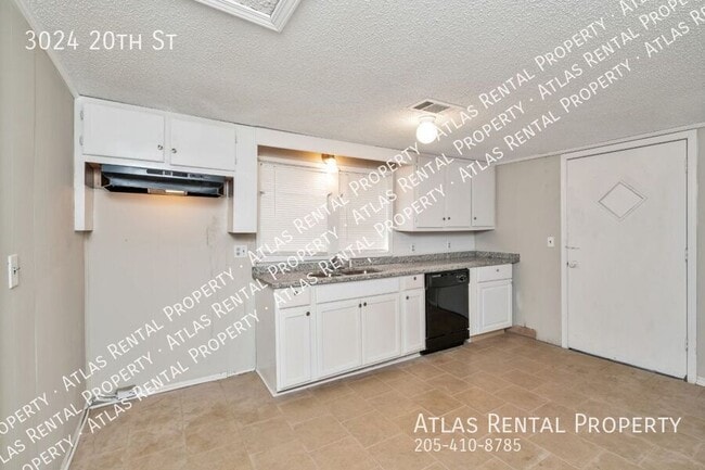 Building Photo - 3024 20th St