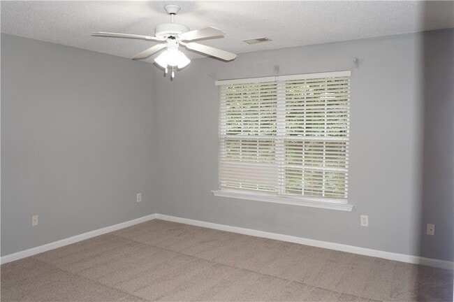 Building Photo - 599 Fox Creek Crossing