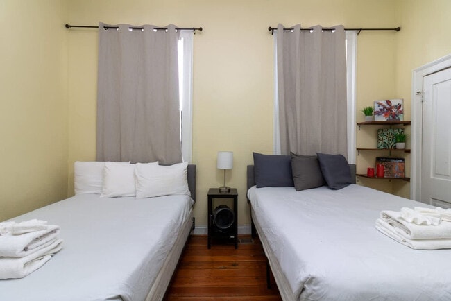 Building Photo - 737 3rd Ave