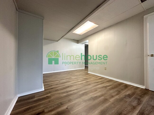 Building Photo - 4420 Ocean View Ave