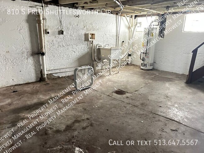 Building Photo - 810 S Fred Shuttlesworth Cir