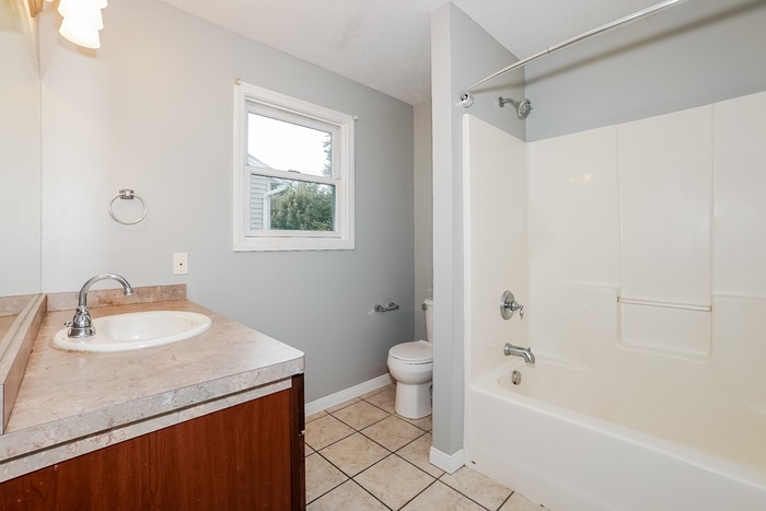 Building Photo - 123 Plymouth Rd