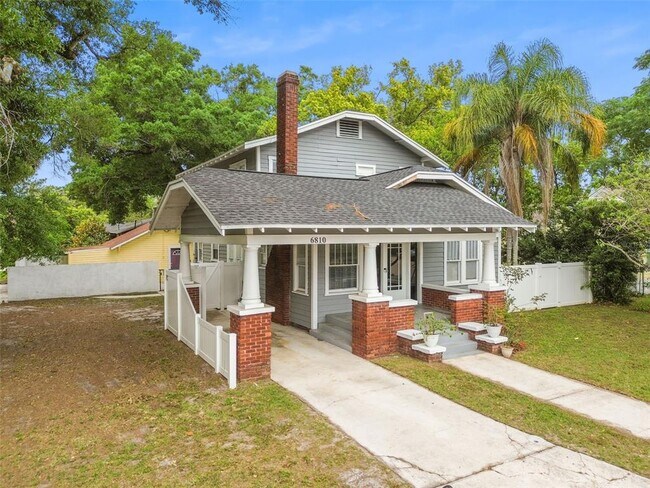 Building Photo - 6810 N Navin Ave