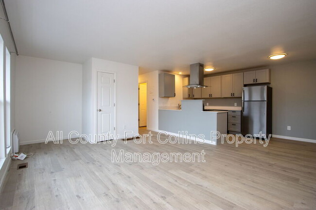 Building Photo - 1740 Azalea Dr