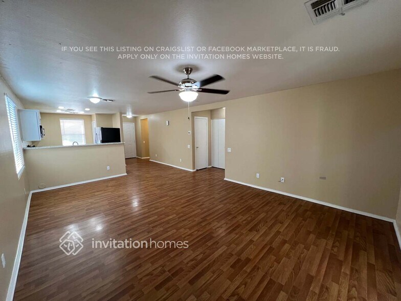 Building Photo - 1868 W Renaissance Ave