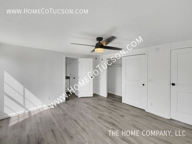 Building Photo - 2662 W Golda St