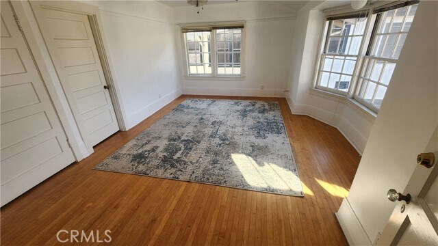 Building Photo - 2215 W 21st St