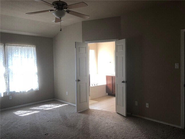 Building Photo - 11512 McDows Hole Ln