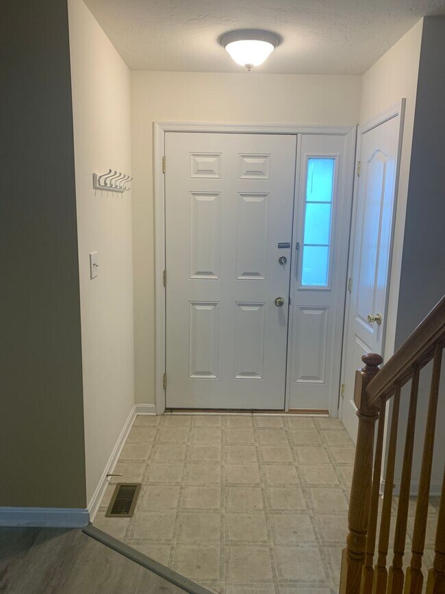 Building Photo - 1 Floor Living! Wheatland Condo 2 Bed 2 Ba...