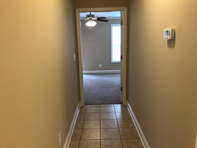 Building Photo - Available to show! **MOVE-IN Special $250 off the 1st full month's rent.**