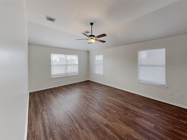 Building Photo - 15334 Sienna Oak Dr