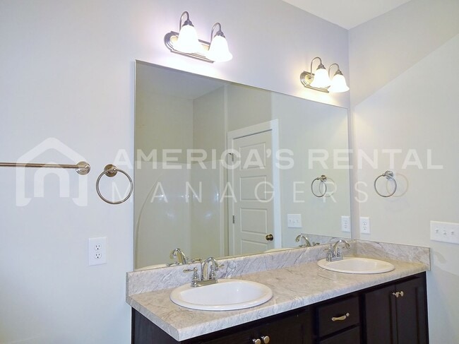 Building Photo - Home for Rent in McCalla! AVAILABLE NOW!! ...