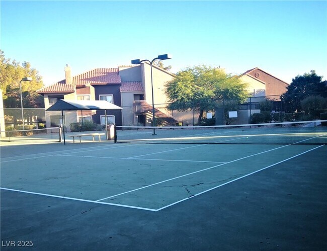 Building Photo - 5026 S Rainbow Blvd