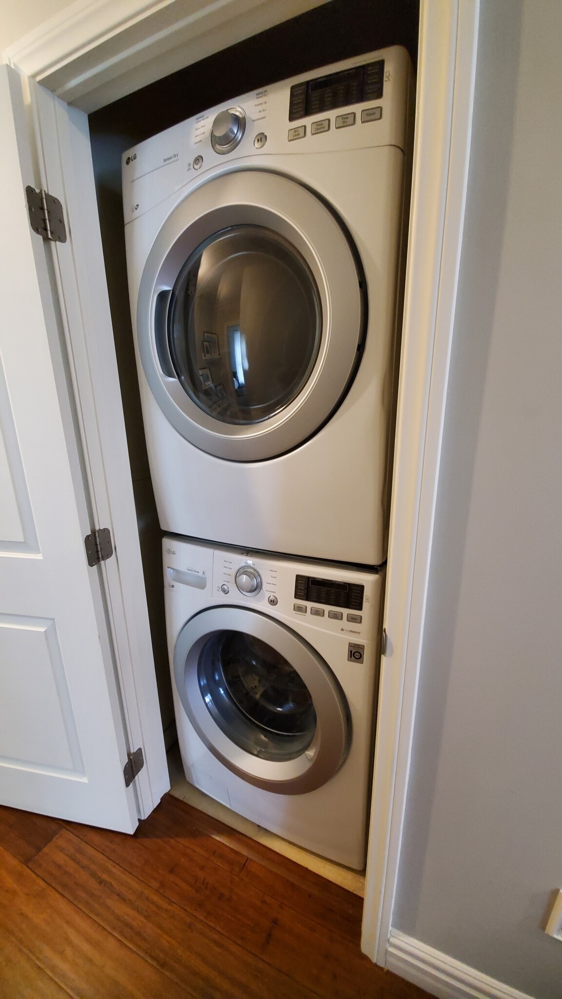 Building Photo - 1150 J St