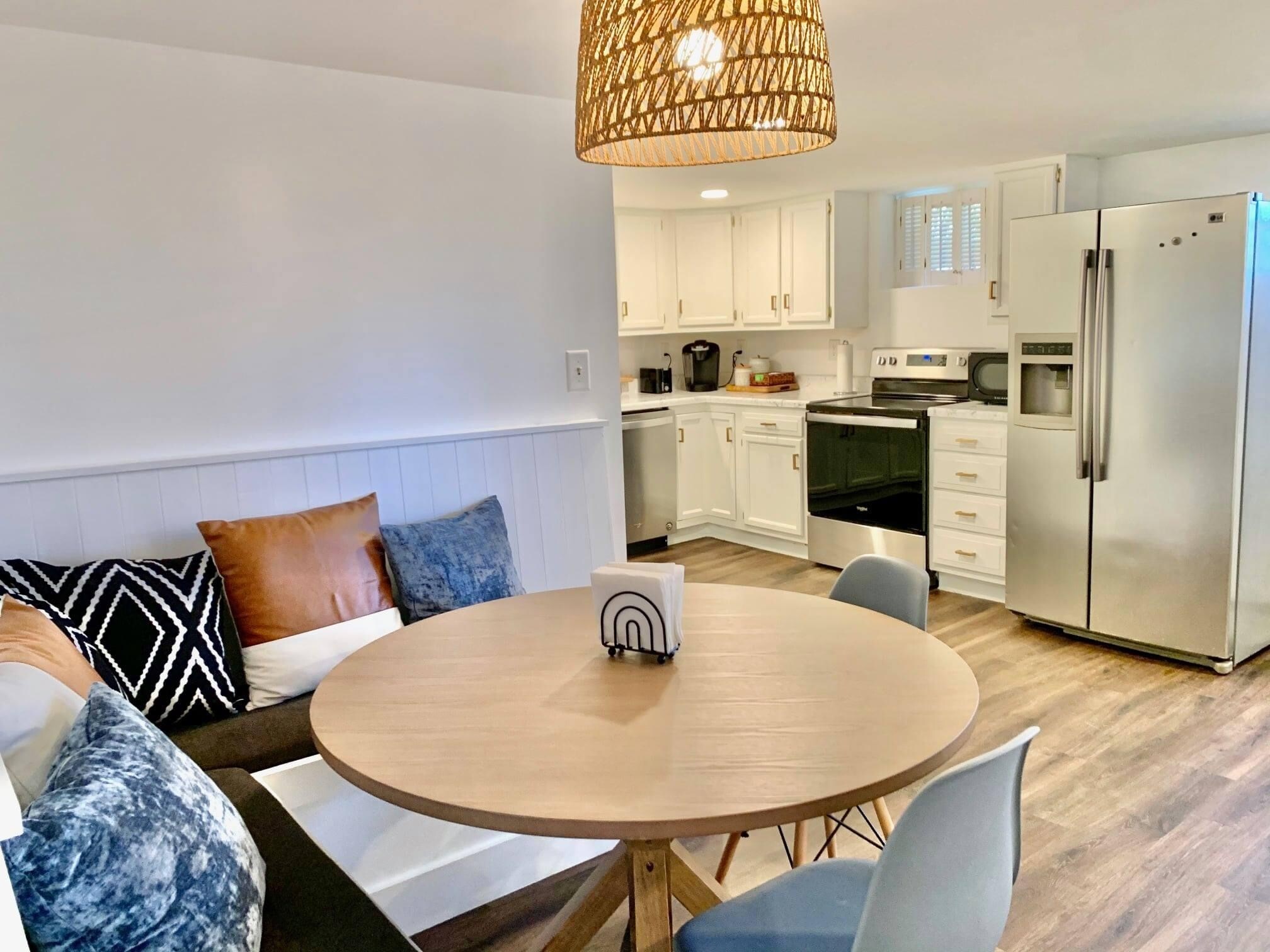 Fully stocked eat in kitchen - 49 Riverside Ave