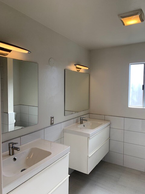 Building Photo - 3407 Helms Ave