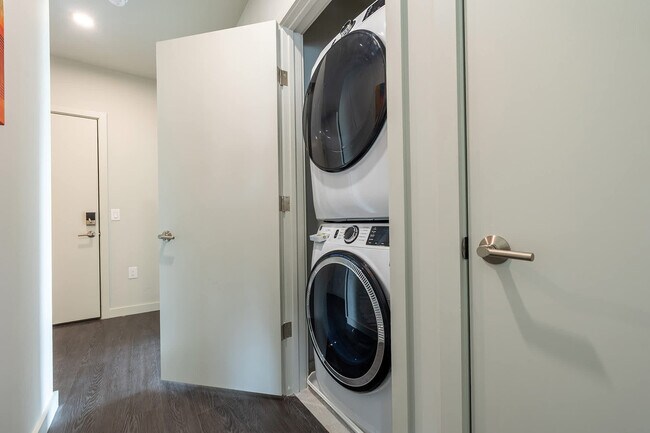 Building Photo - 51 South Broadway-SI FL5-ID1226758P