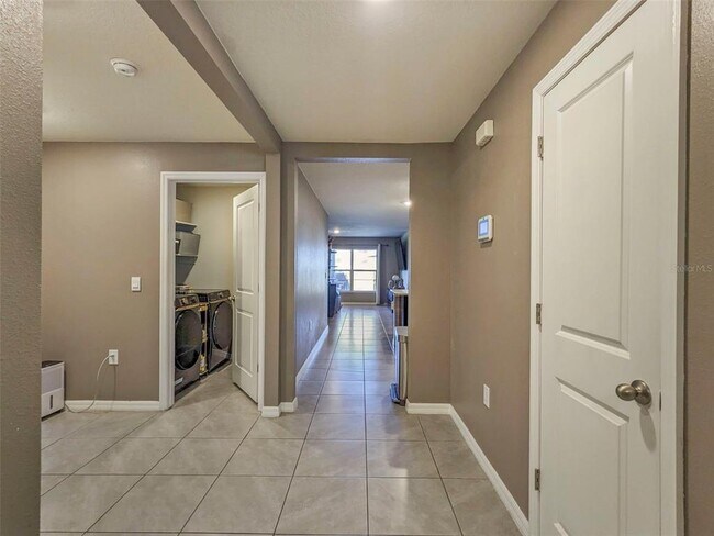 Building Photo - 4128 Silver Strand Trl