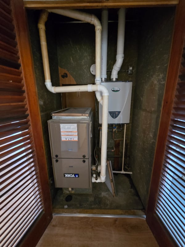 Building Photo - 46 B St