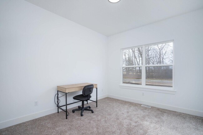 Building Photo - 1367 N Harper Ridge Dr