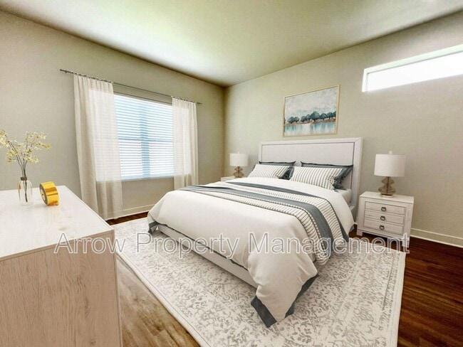 Building Photo - 1215 Claude Rd