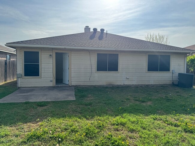 Building Photo - Cute Single Story 3 Bedroom in Keller ISD