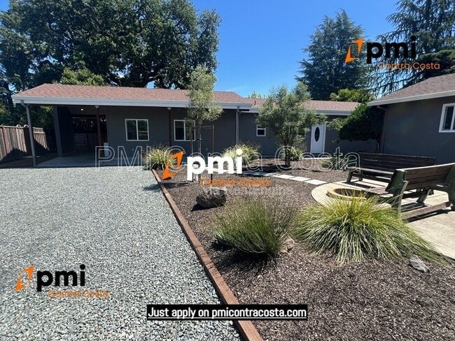 Building Photo - 1173 Las Juntas Way