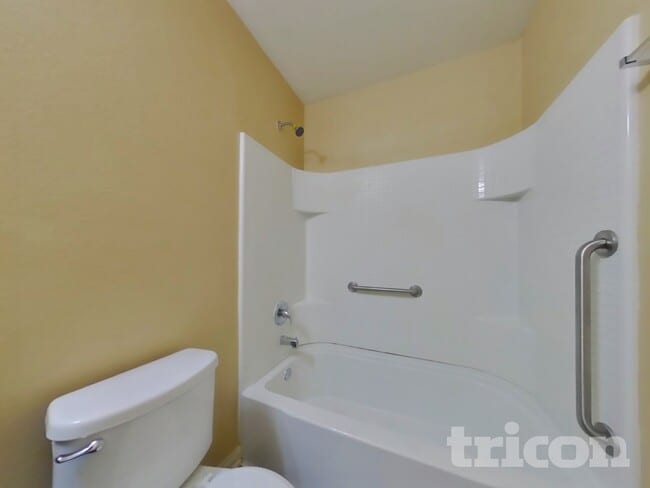 Building Photo - 2063 Sweet Lilac Dr