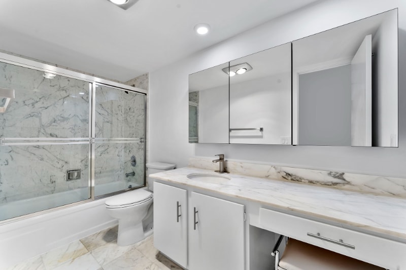 Building Photo - 1360 S Ocean Blvd