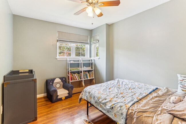 Building Photo - Lovely 3br/3ba home minutes from Downtown ...
