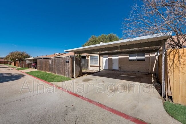 Building Photo - 80 E Mountain Creek Dr